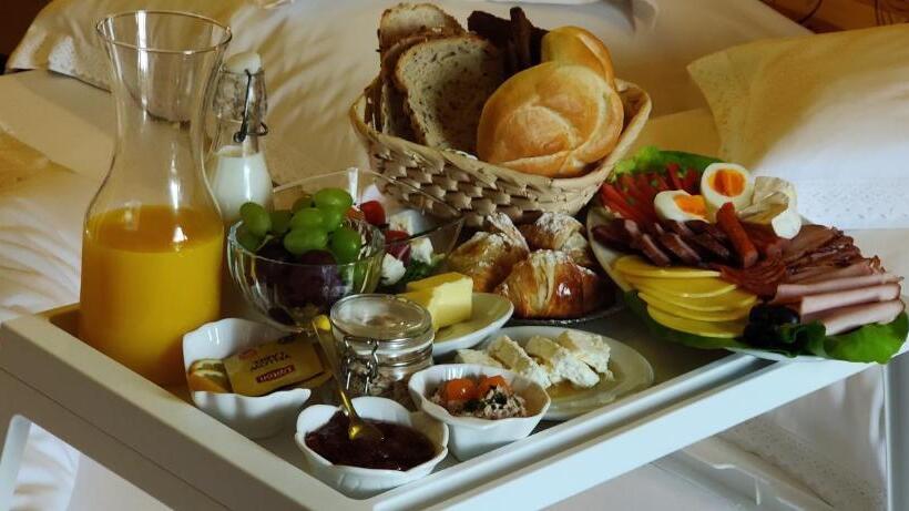 Номер Deluxe с Гидромассажем, Eco Villa Grand Karpatia Ski&spa