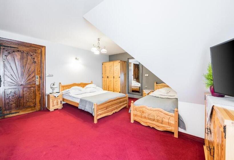 高级三人间, Eco Villa Grand Karpatia Ski&spa