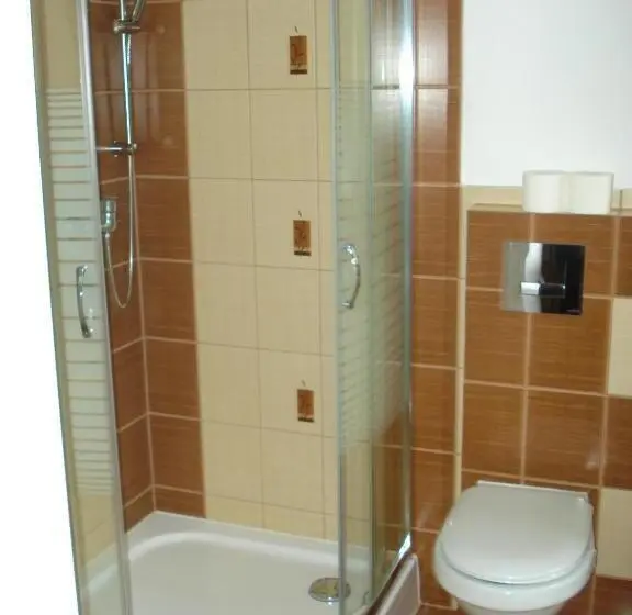 Basic Yhden Hengen Huone, Apartamenty, Domki, Wędkowanie