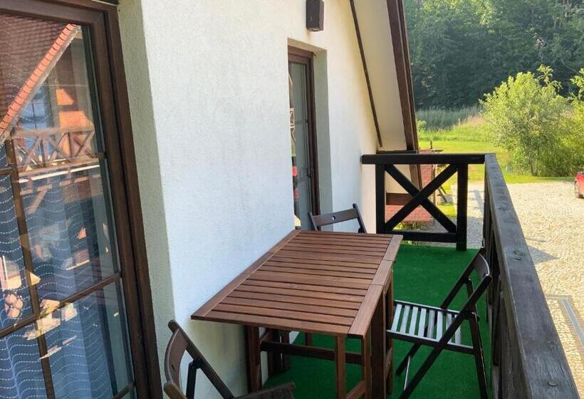 Люкс с Балконом, Apartamenty, Domki, Wędkowanie