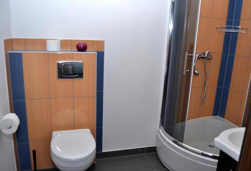 Номер Deluxe с Балконом, Apartamenty, Domki, Wędkowanie