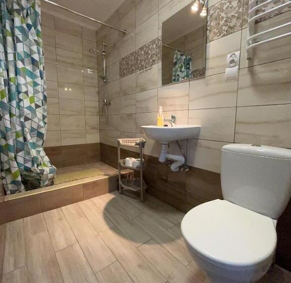 חדר סטנדרט לשלושה, Dom Turysty Salus