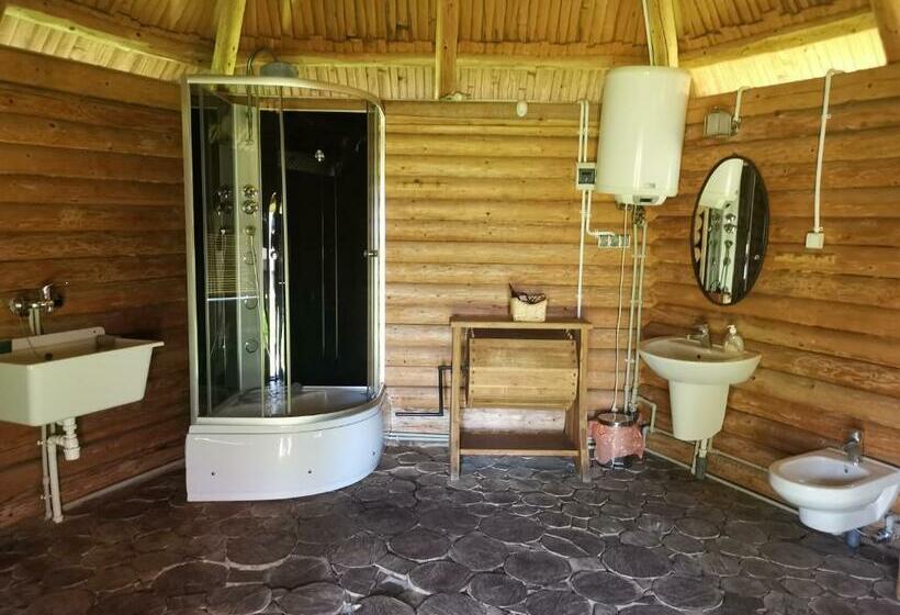 בקתת חדר, Gród Pędzików