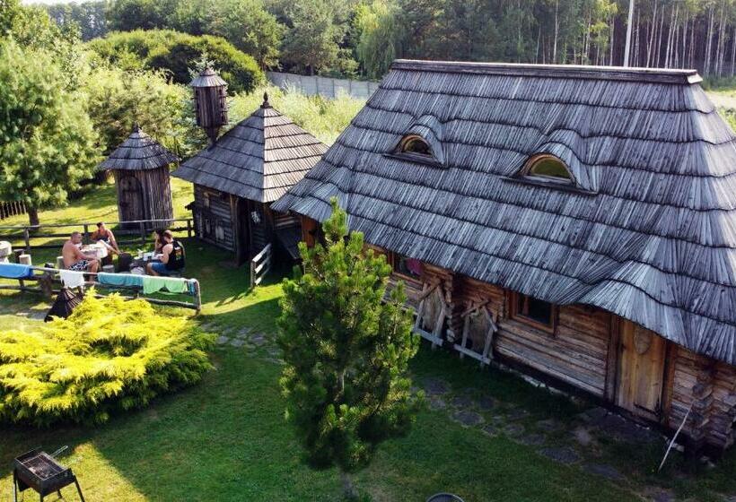 בקתת חדר, Gród Pędzików