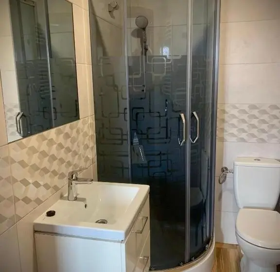 Standard Kolmen Hengen Huone, Hostel Sportowa