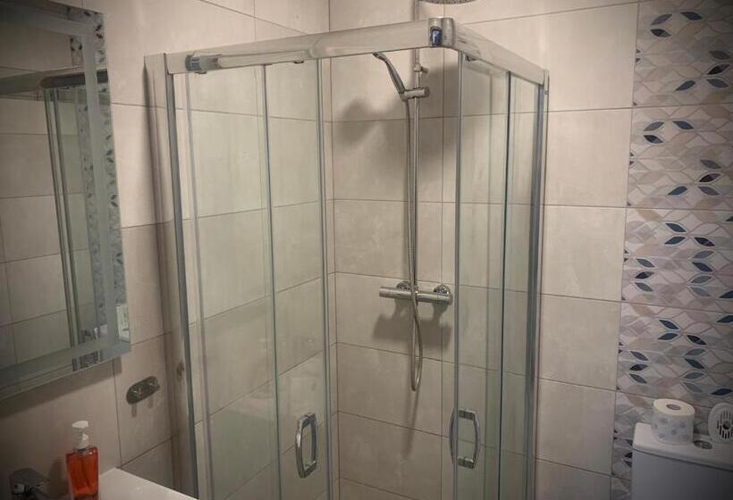 חדר סטנדרט לארבעה, Hostel Sportowa