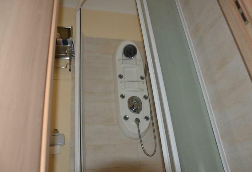 استودیوی استاندارد, Marta