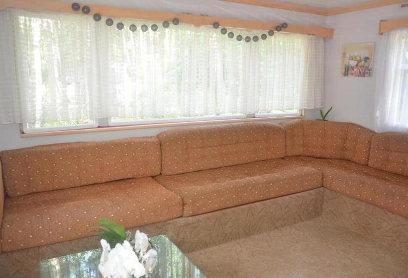 کلبه ییلاقی, Marta