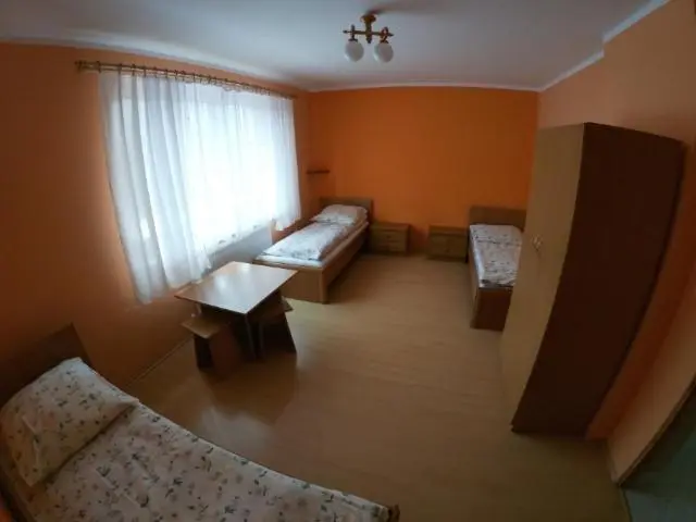 Standard Kolmen Hengen Huone, Na Szlaku
