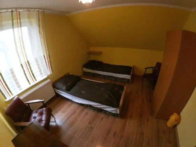 Standard-huone, Na Szlaku