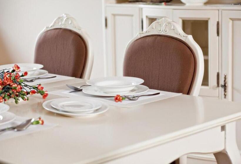 בית, 4 חדרי שינה, Pensjonat Enklawa