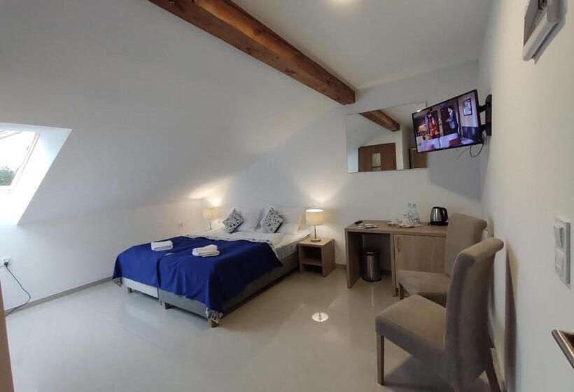 غرفة قياسية فردية, źródło Raduni