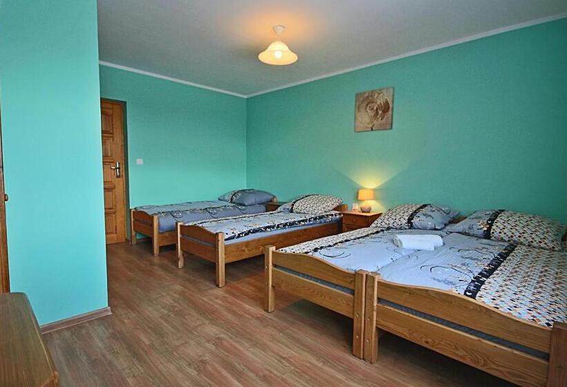 חדר לארבעה סטנדרטי עם מרפסת, Willa Wyrostek