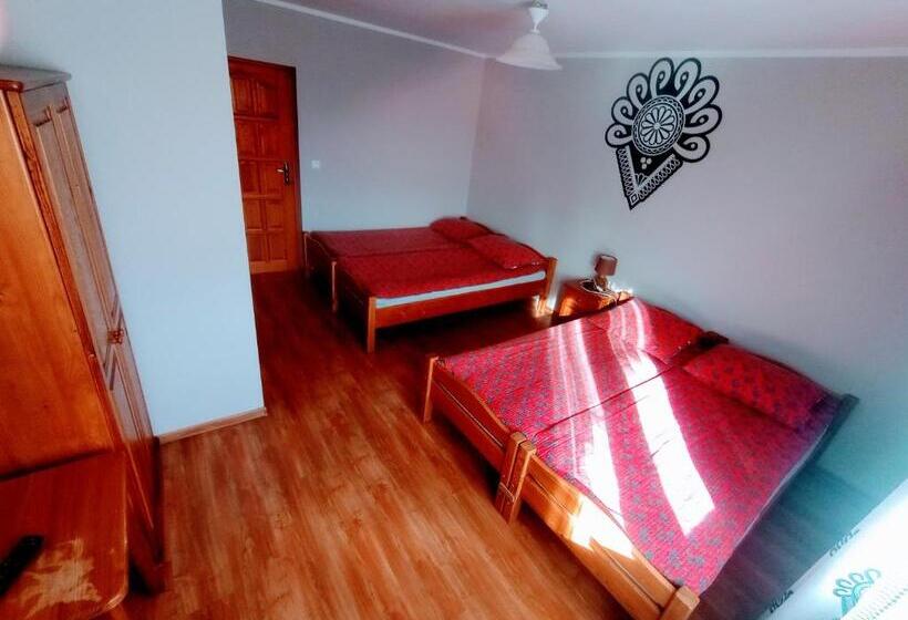 חדר לארבעה סטנדרטי עם מרפסת, Willa Wyrostek