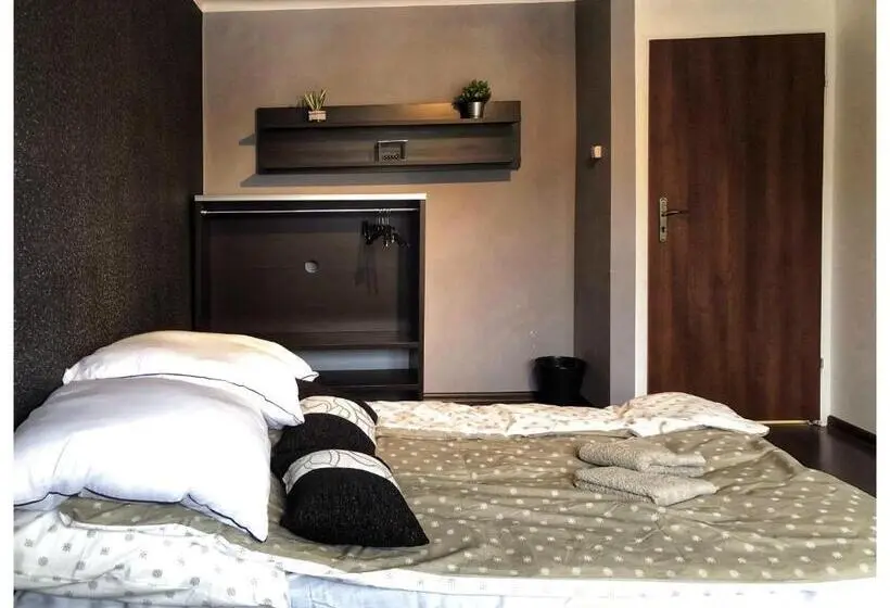 バス共有のスタンダードルーム, Kwadrat B&b Jałowego