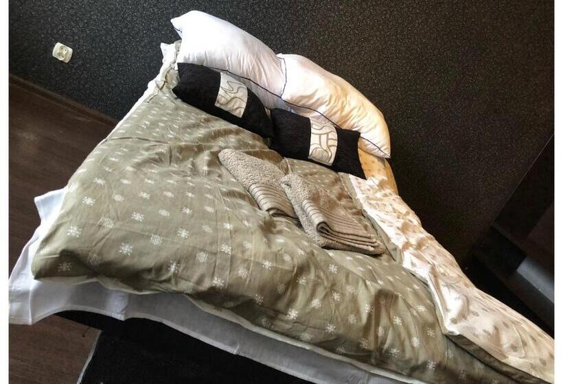 اتاق استاندارد با سرویس بهداشتی مشترک, Kwadrat B&b Jałowego