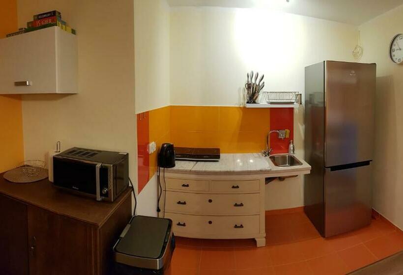 חדר סטנדרט, Nad Cedronem