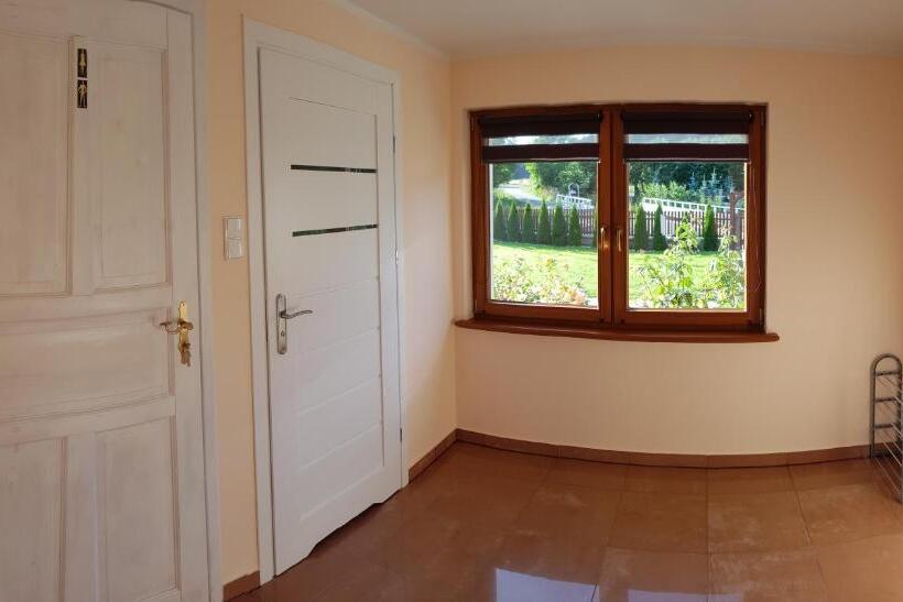 דירת שני חדרים, Nad Cedronem