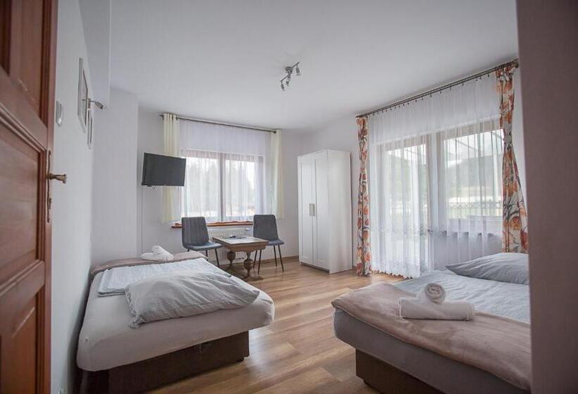 חדר סטנדרט, Nad Cedronem