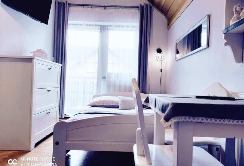 バルコニー付きスタンダードトリプルルーム, Podkowa