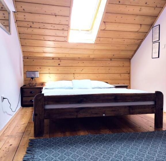 スタンダードルーム, Podkowa