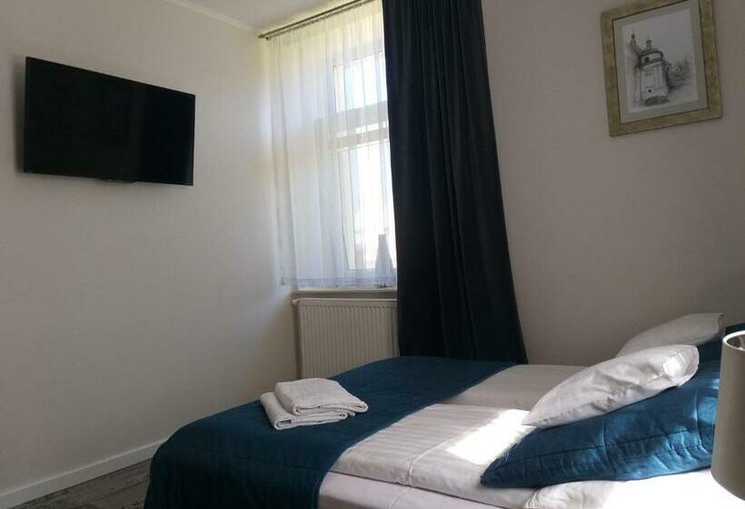 חדר לארבעה סטנדרטי עם נוף לגינה, Apartamenty I Pokoje Gościnne Kołodziejówka