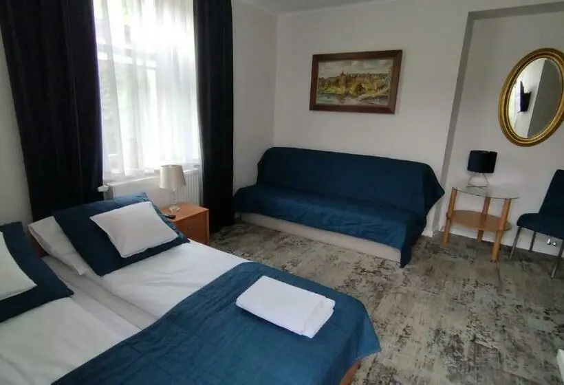 ガーデンビュースタンダード4ベッドルーム, Apartamenty I Pokoje Gościnne Kołodziejówka