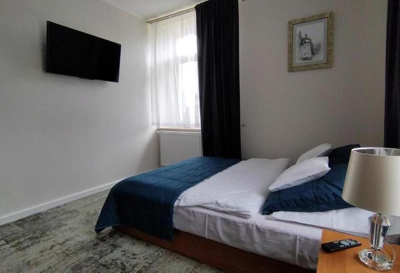 חדר לארבעה סטנדרטי עם נוף לגינה, Apartamenty I Pokoje Gościnne Kołodziejówka