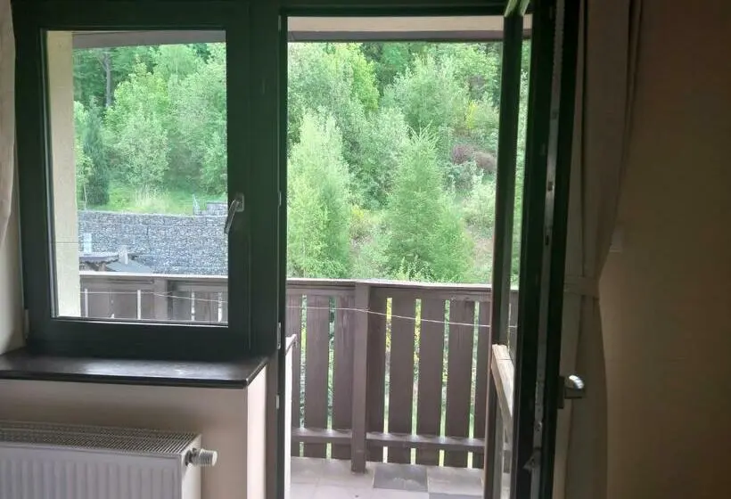 Huoneisto 2 Makuuhuonetta, Pensjonat Trojak
