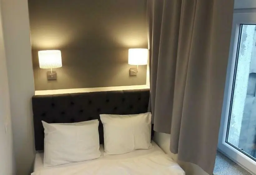 استودیوی استاندارد, Przystanek Katowice Mariacka 26