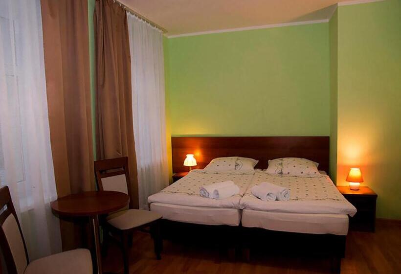 スタンダード４人部屋, Pensjonat Pory Roku