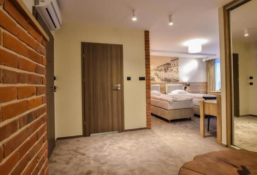 Номер Deluxe, Strzelnica Hotel I Restauracja