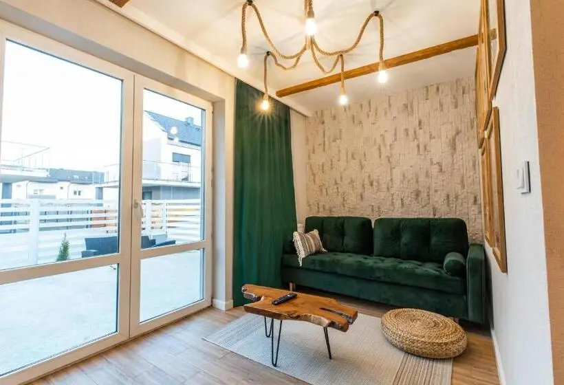 Premium Neljän Hengen Huone, Stylowe Apartamenty Plewiska