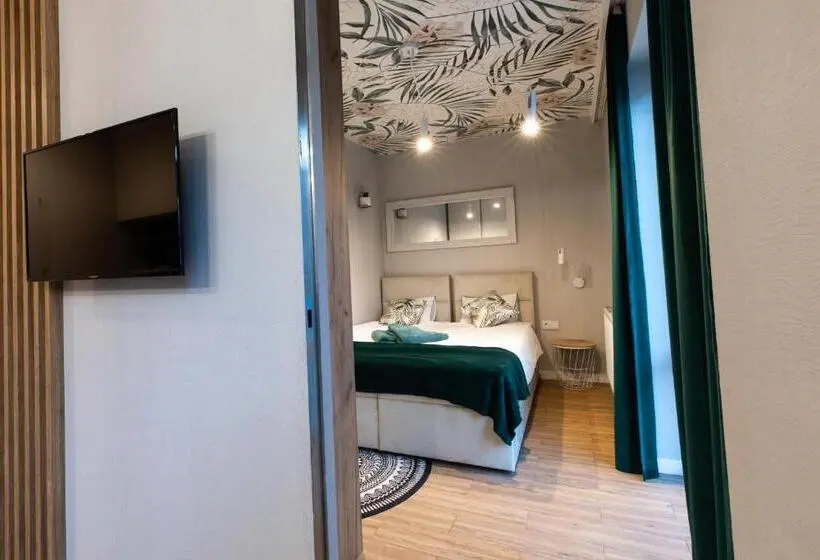 Premium Neljän Hengen Huone, Stylowe Apartamenty Plewiska
