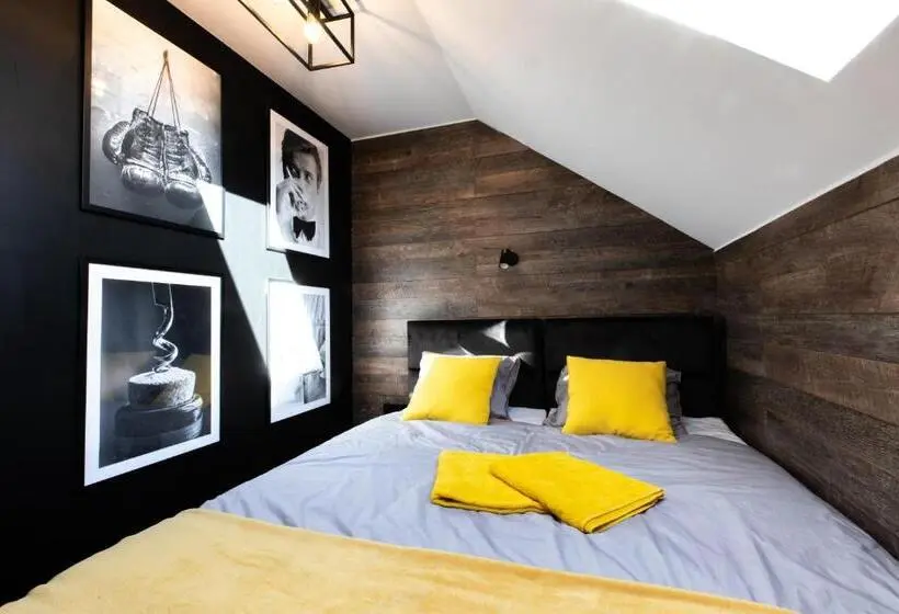 Standard Neljän Hengen Huone Parveke, Stylowe Apartamenty Plewiska