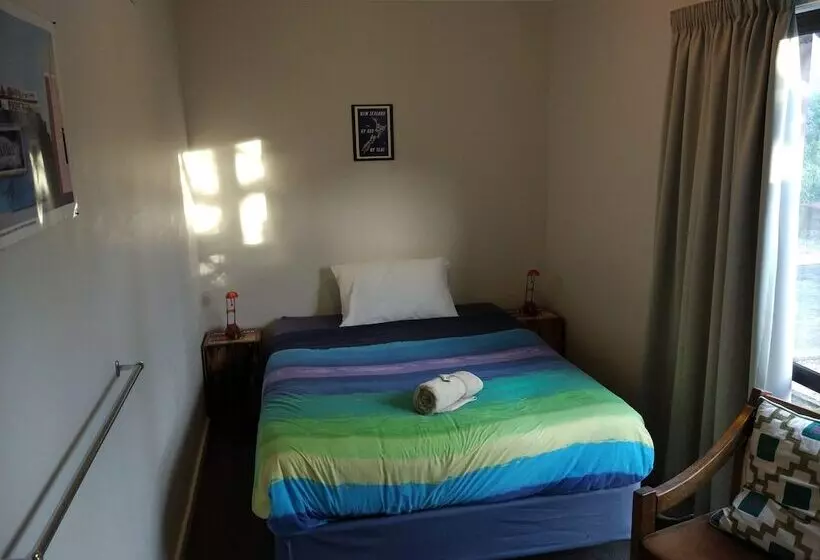 スタンダードシングルルーム, Tasman Bay Backpackers