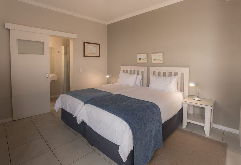 اتاق استاندارد, Cornerstone Guesthouse