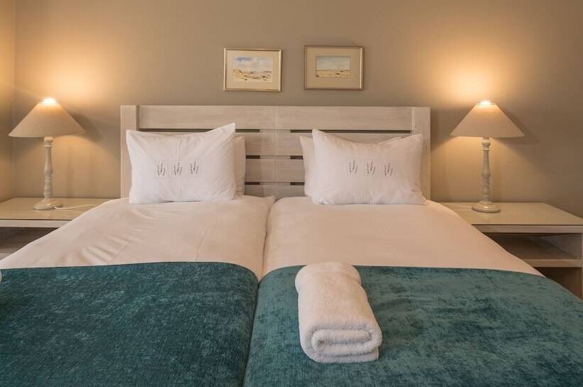 اتاق استاندارد, Cornerstone Guesthouse