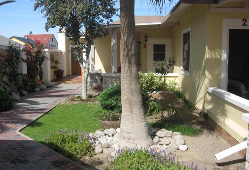 اتاق استاندارد, Cornerstone Guesthouse