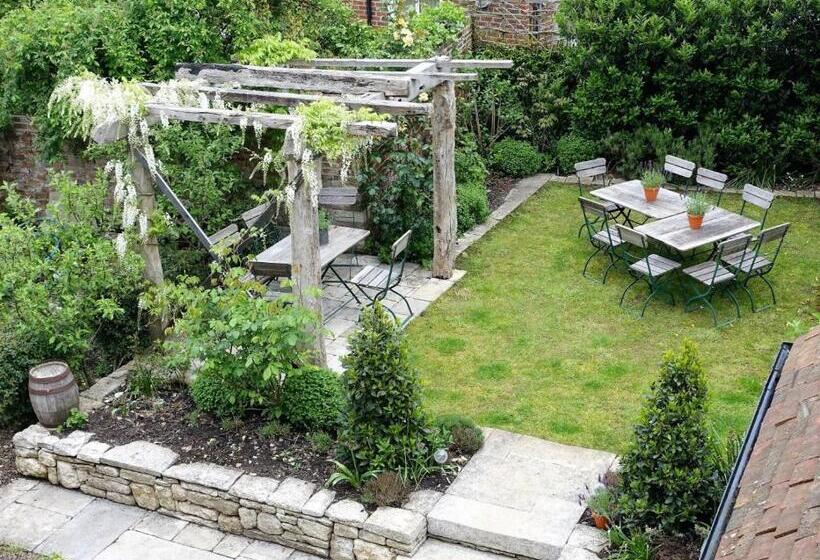 스탠다드 룸, One Holyrood Hotel & Cafe