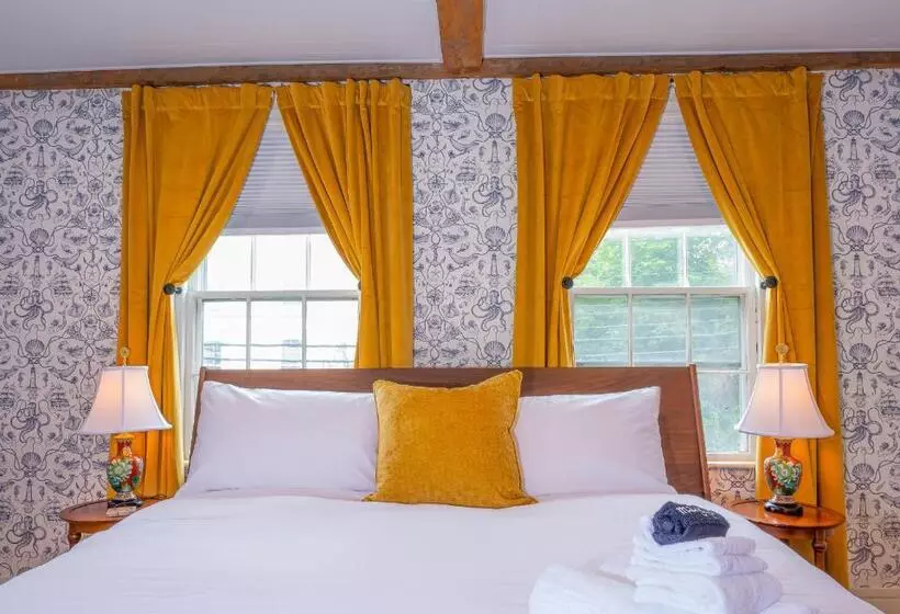キングサイズベッドのデラックスルーム, Sally Webster Inn