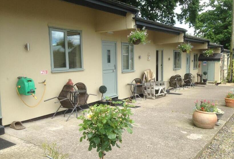 샬레, The Stables Deer Park Farm