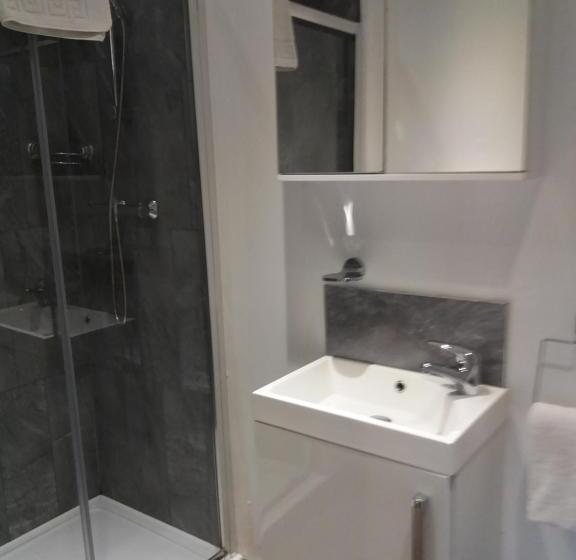 이코노미 룸, The Stables Deer Park Farm