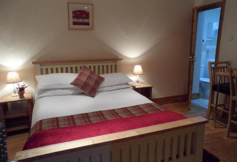 샬레, The Stables Deer Park Farm