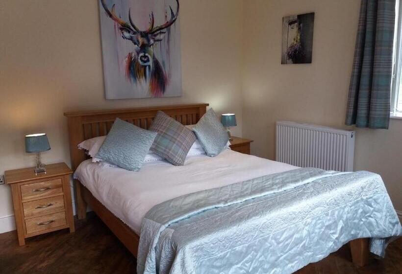 샬레, The Stables Deer Park Farm