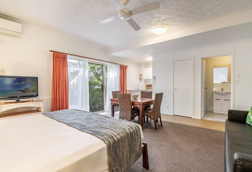 Студия Стандарт, Byron Central Apartments