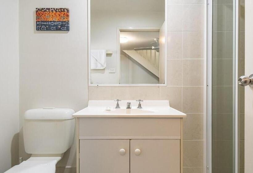 Апартаменты 1 Спальня, Byron Central Apartments