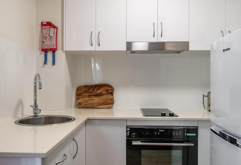 Студия Стандарт, Byron Central Apartments