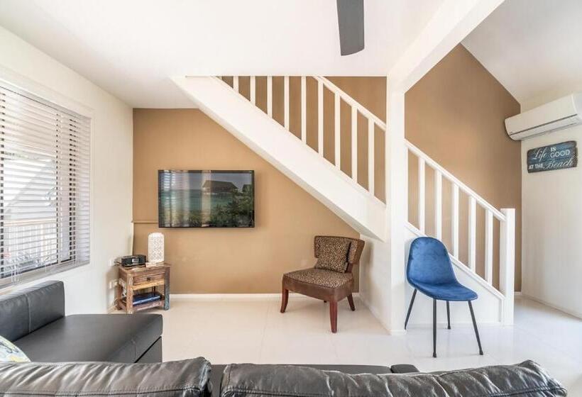 Апартаменты Deluxe 1 Спальня, Byron Central Apartments