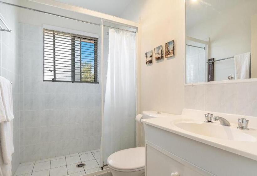 Апартаменты 2 Спальни, Byron Central Apartments